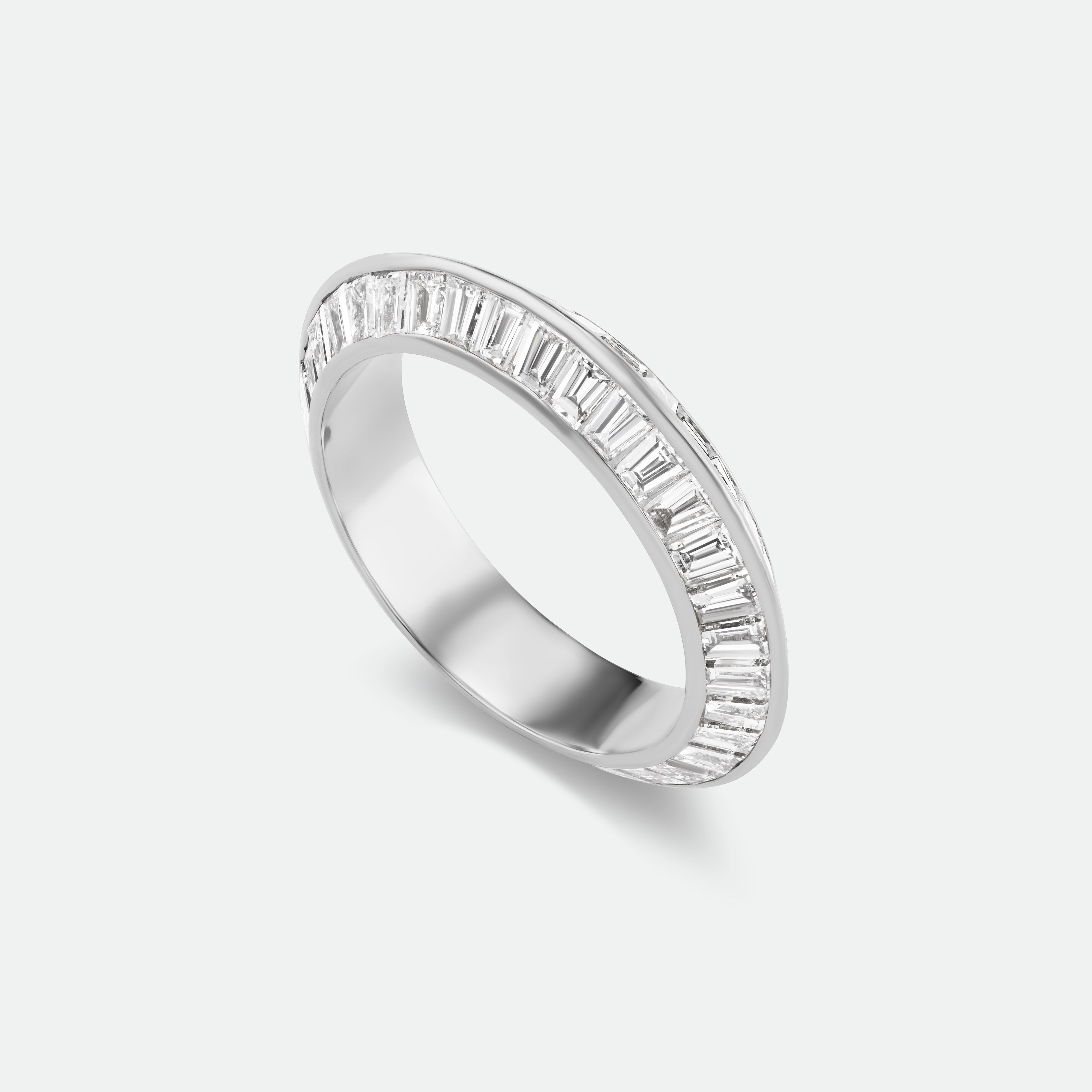 Knife Edge Ring