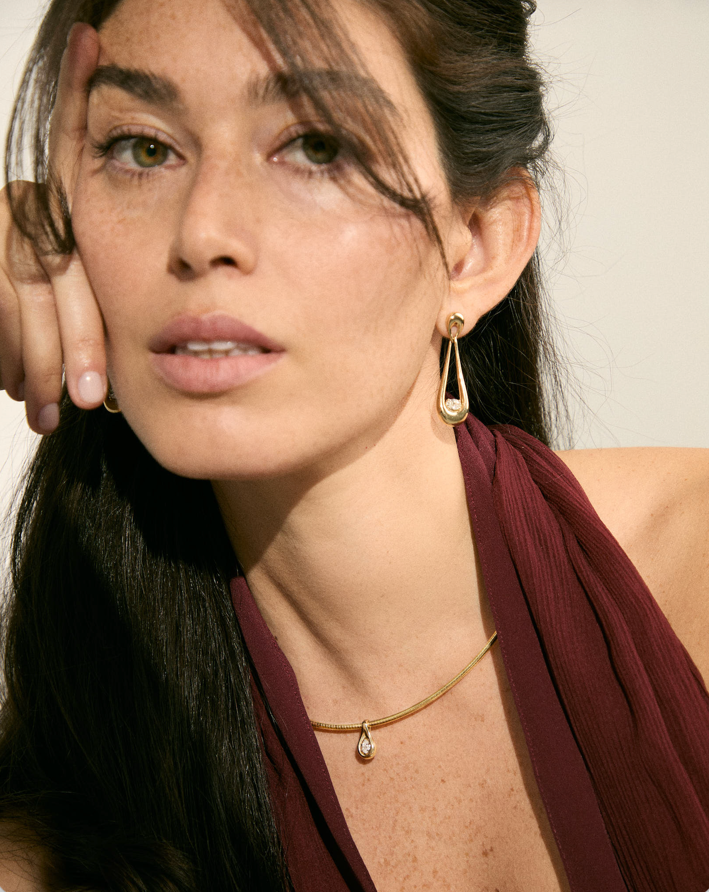 Varena Elongated Swing Earrings